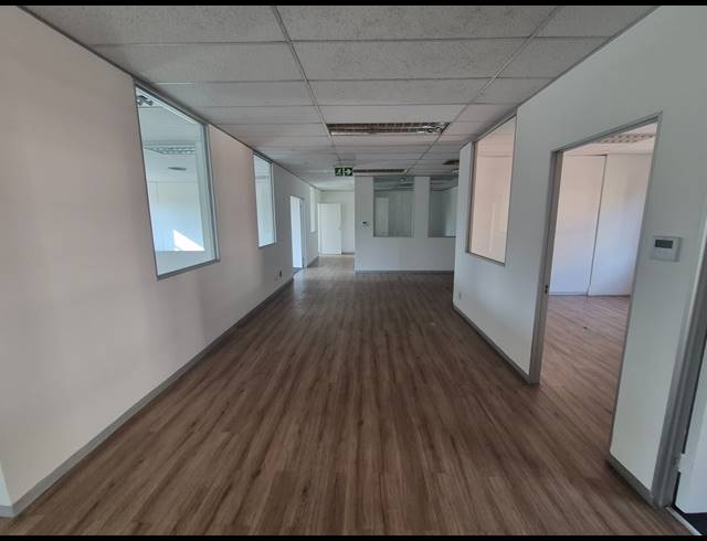 235M² OFFICE TO LET IN MORNINGSIDE